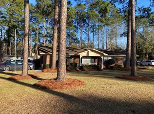 39 Hillcrest Ave, Hazlehurst, GA 31539