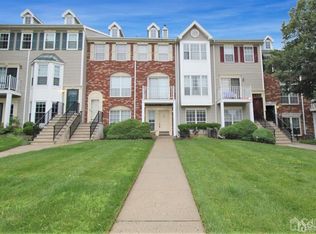 186 Sapphire Ln, Franklin Park, NJ 08823