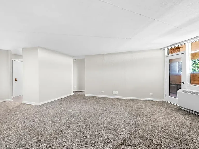 1 Renaissance Pl #709A — Photo 8