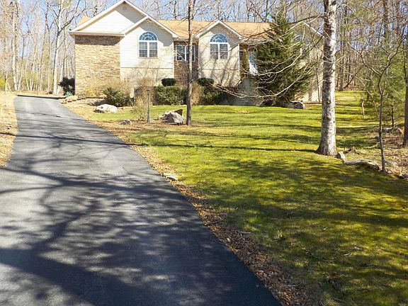 2nd image of 28 Pinehurst Ct