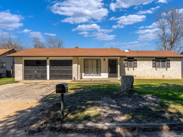 5109 Foxcross Dr, Kirby, TX 78219