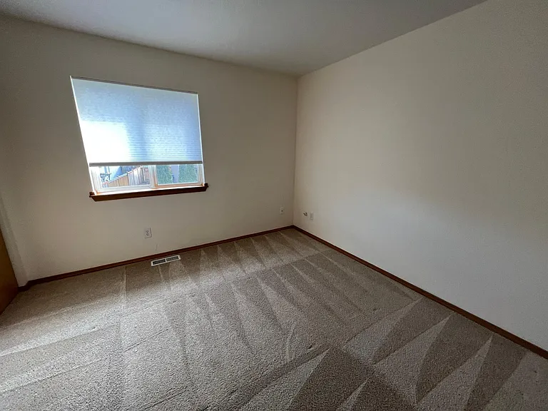 5213 43rd Ct SE — Photo 10