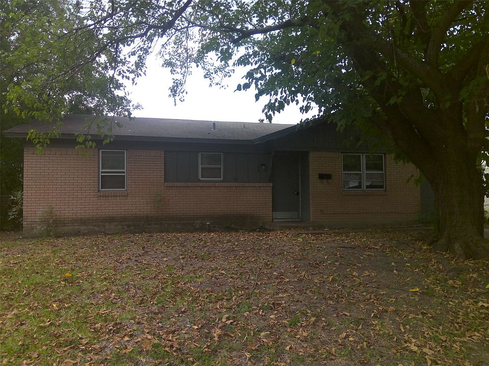 1st image of 710 Rosewood Hills Dr