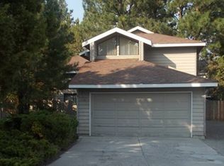 1118 SE Teakwood Dr, Bend, OR 97702
