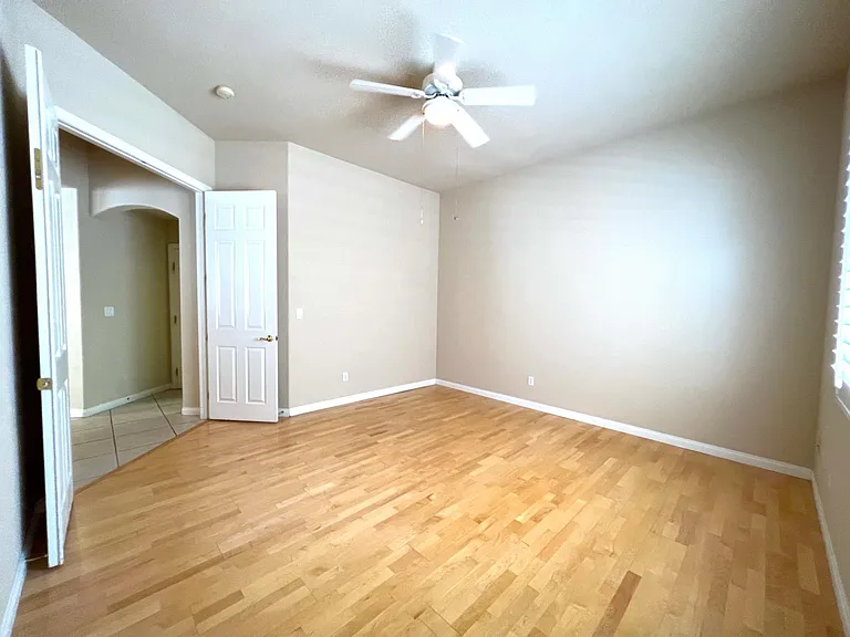 2237 Timber Rose Dr — Photo 15