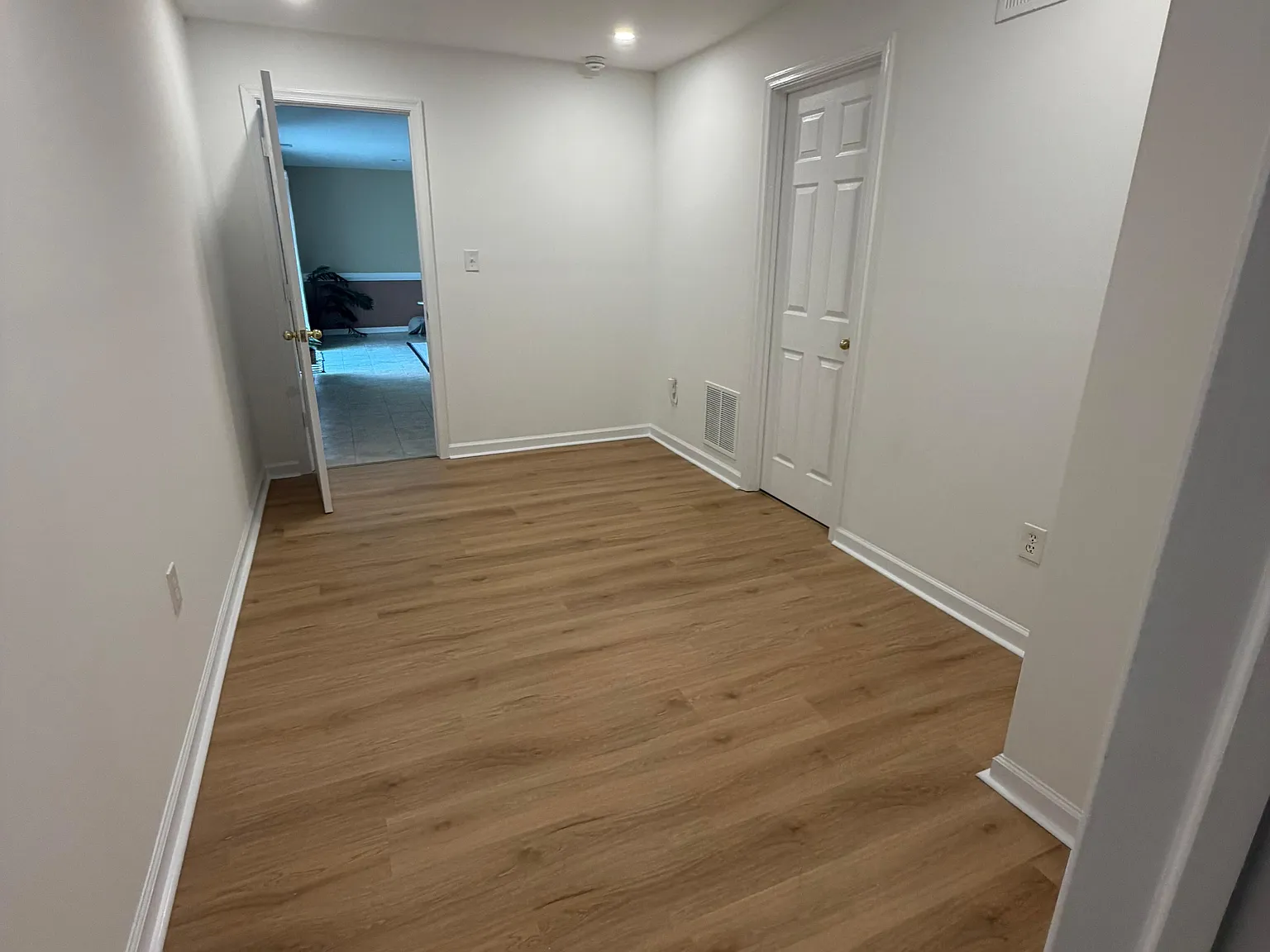 2 bed, 1400 sqft, $1,600 — Photo 2