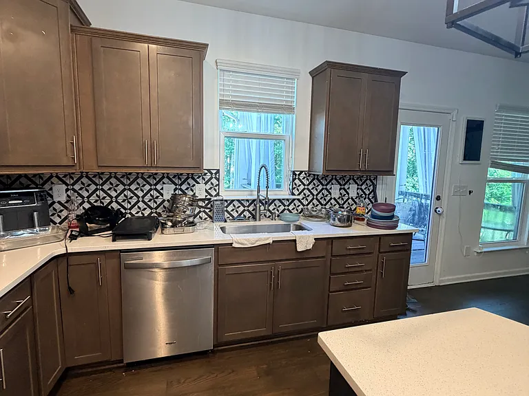 7318 Shady Tree Ct — Photo 28