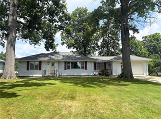 1360 W Rock Springs Rd, Decatur, IL 62521