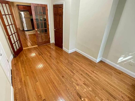 5th image of 339 18th St #1R