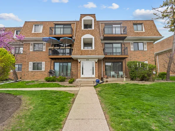 4174 Cove Ln APT E, Glenview, IL 60025