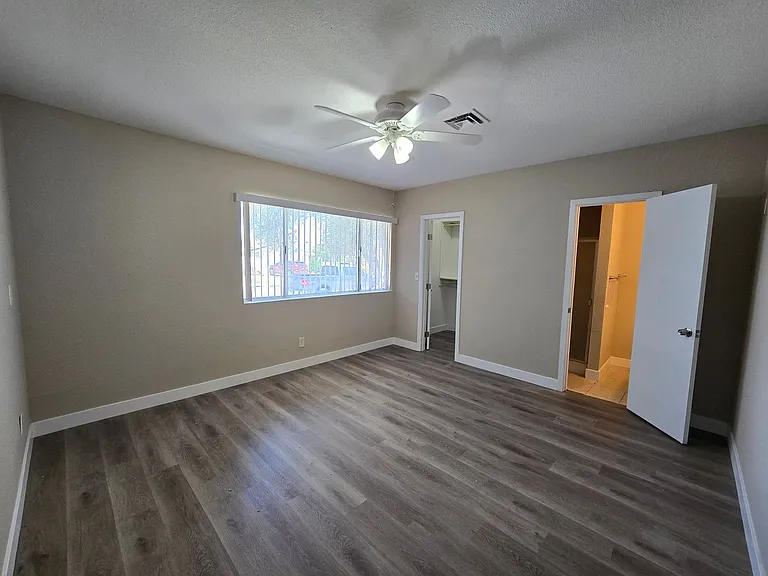 4647 Marnell Dr — Photo 17
