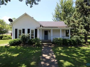 3230 S Dischinger Rd, Elmore, OH 43416