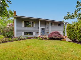 20391 Meadow Ave, Oregon City, OR 97045