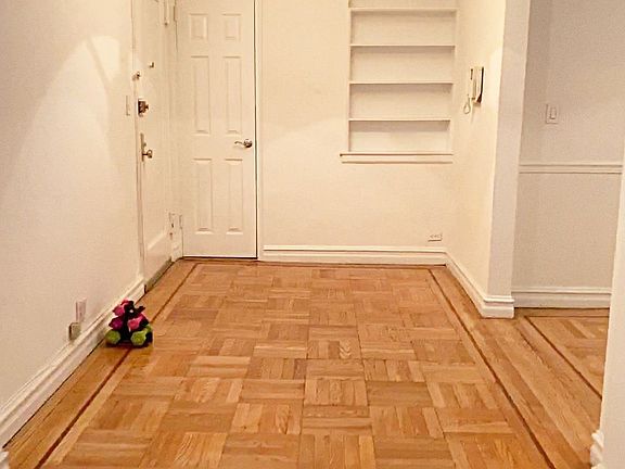 4th image of 686 2nd Ave #3C