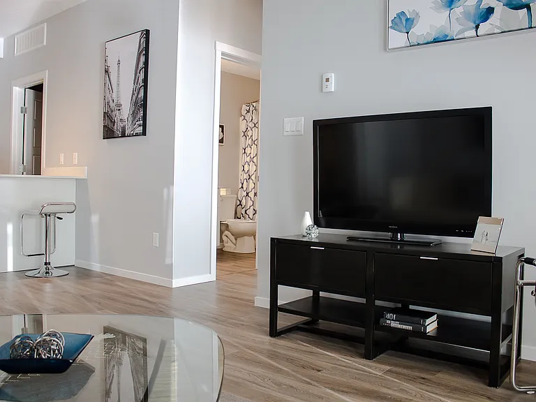 5500 Parliament Ave — Photo 4