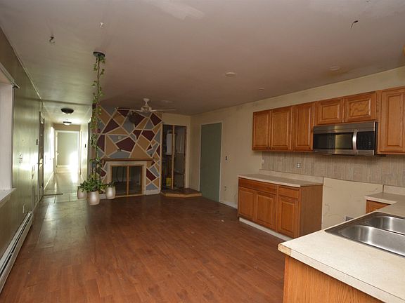 4th image of 38 Hillside Drive