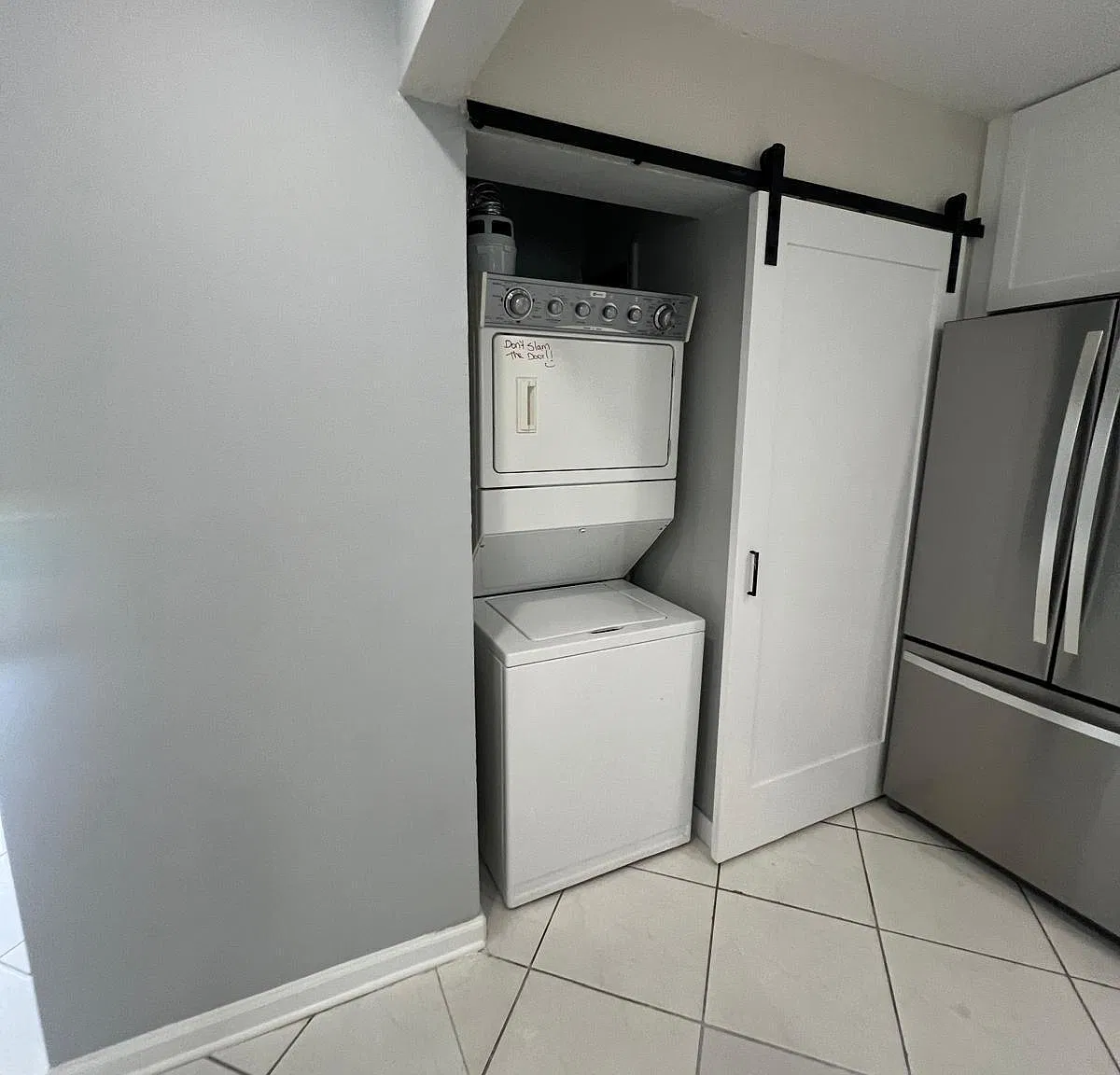 3 bed, 2.0 bath, 2182 sqft, $3,500 — Photo 4