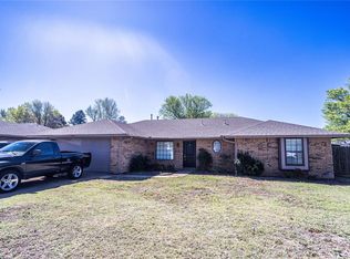 1324 Steiner Rd, Weatherford, OK 73096