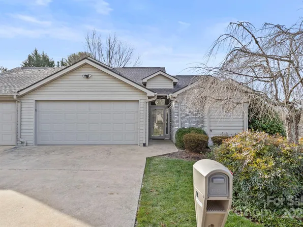 18 Tisha Ln, Hendersonville, NC 28739