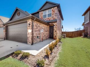 5005 Villas Dr, Sanger, TX 76266