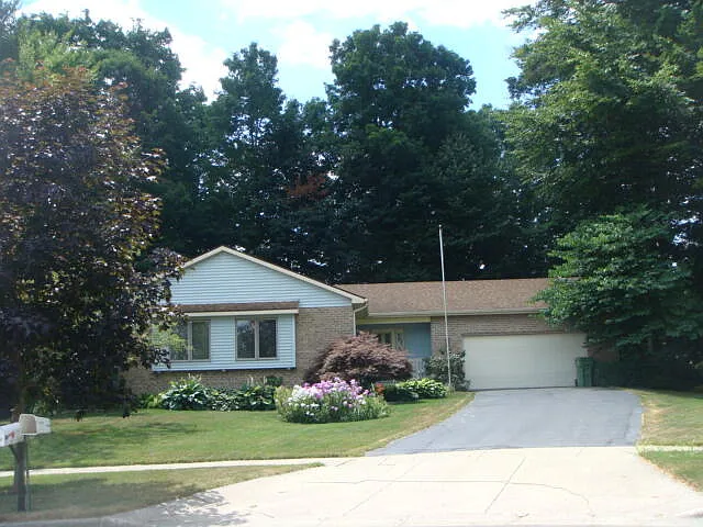 4122 Cambot Ct NW photo 1