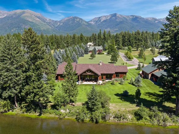 13544 River Run Loop, Bigfork, MT 59911