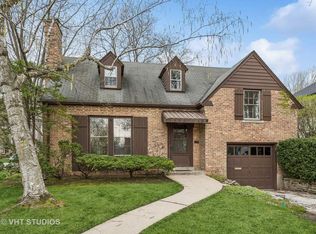 2400 Prospect Ave, Evanston, IL 60201