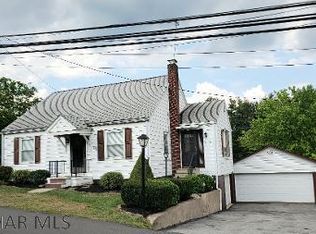 300 Maple Hollow Rd, Duncansville, PA 16635