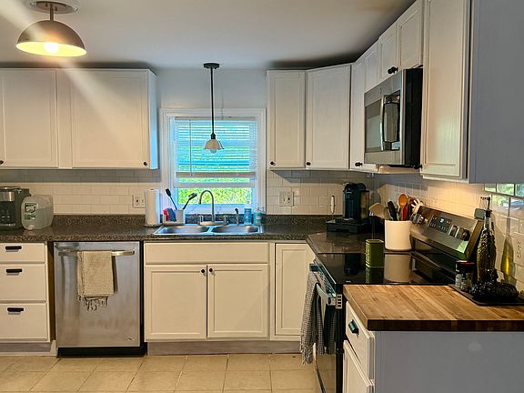 2nd image of 224 Pool St #2