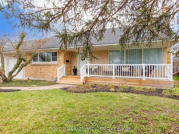 2nd image of 6 Mountainview Dr