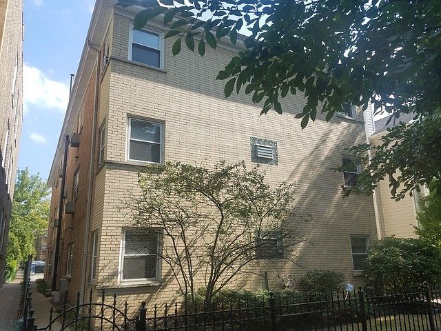 1st image of 4645 N Hermitage Ave APT 2F