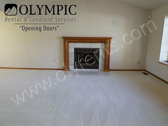 3rd image of 4008 S Street Ct SE