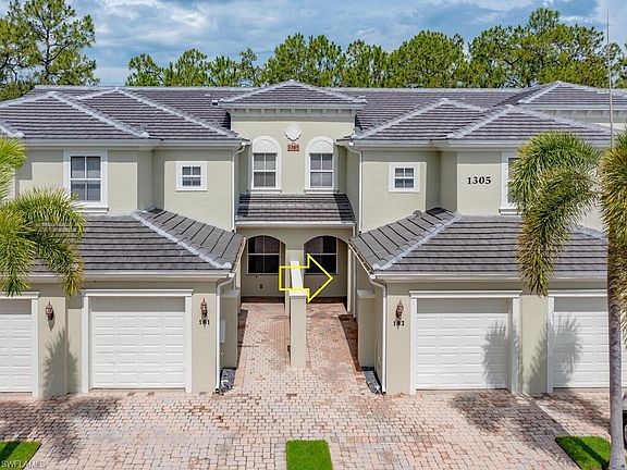 2nd image of 1305 Mariposa CIR #102