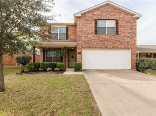 9012 Chisholm Trl, Aubrey, TX 76227