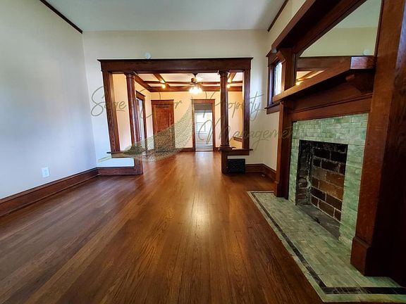 2nd image of 309 N Oakley Ave