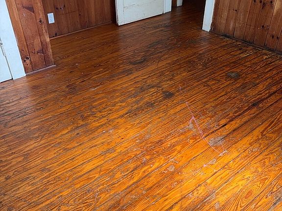 4th image of 110 Park Dr APT 2