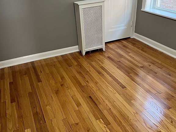 4th image of 8242 Knox Ave APT 2