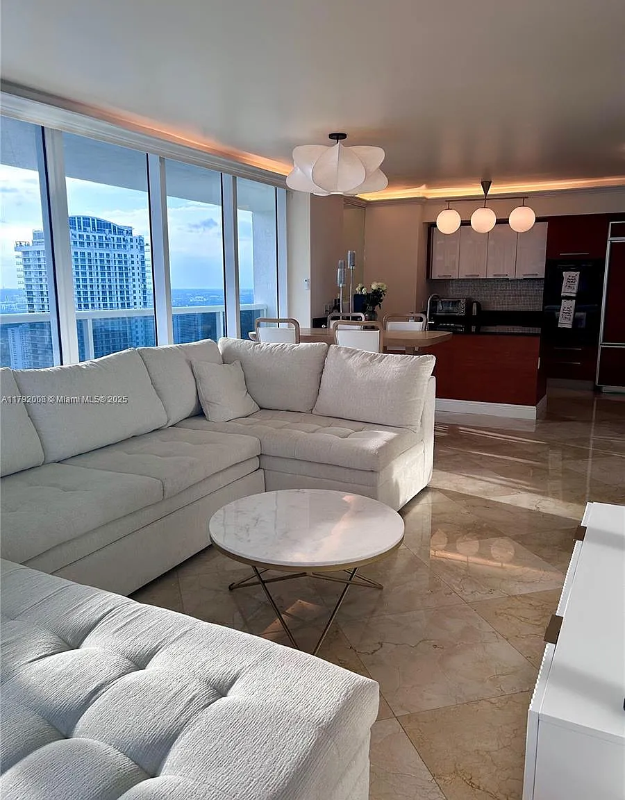 Beach Club Two Condo — Photo 3