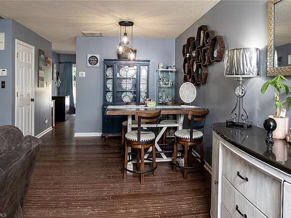 3rd image of 6303 Bermuda Way