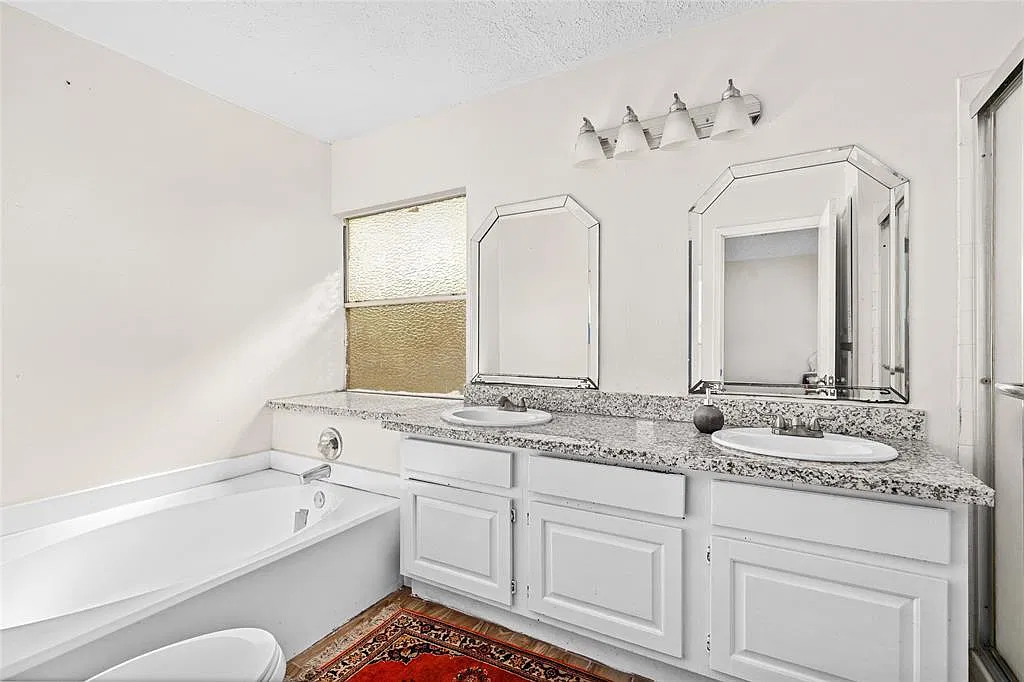 4 bed, 2.5 bath, 2060 sqft, $1,950 — Photo 3