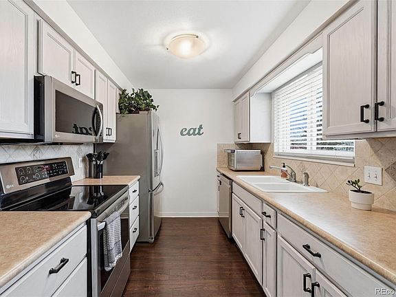 5th image of 7932 S Otis Court