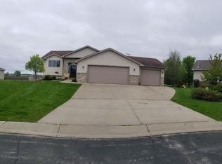 334 Beth Ct NE, Eyota, MN 55934