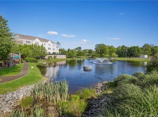 416 Copper Square Dr, Bethel, CT 06801