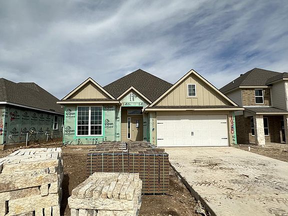 2nd image of 1028 Shelby Dr
