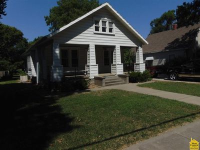 607 S 2nd St, Clinton, MO, 64735