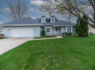 325 Emily Ln, Beaver Dam, WI 53916
