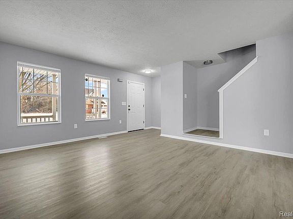 3rd image of 4935 28th St