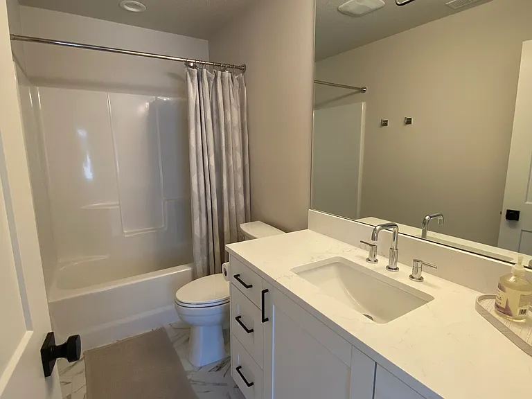 9909 NE 44th Ct — Photo 10