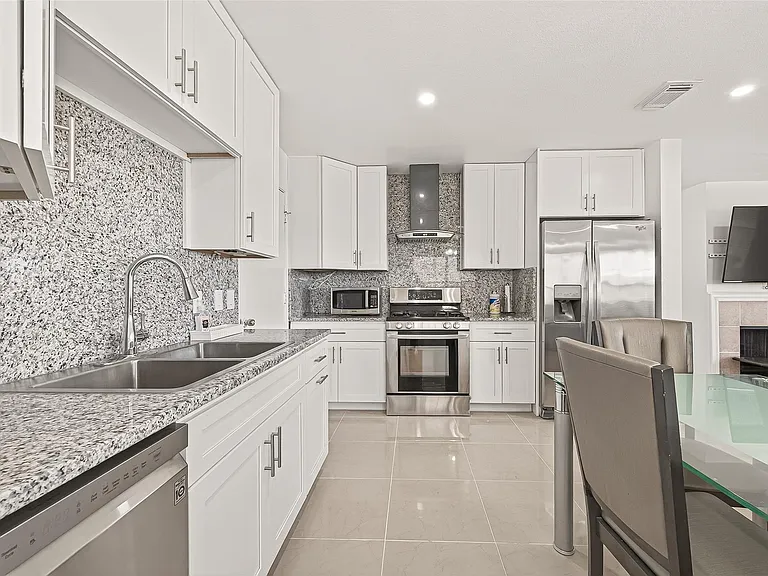 15707 Crooked Arrow Dr — Photo 13