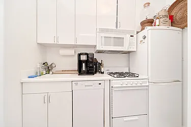 Rented by Living New York